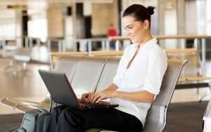 Usando LinkedIn para enviar saludos navideños a contactos laborales | Vertical Media Solutions
